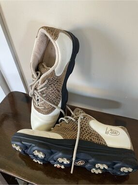 “Bite”Lace-Up Golf Spikes 9W